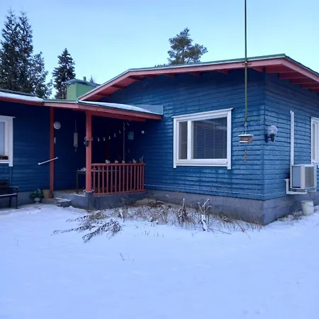 Vakantiehuis Blue House Nature Retreat With Private Garden Sastamala