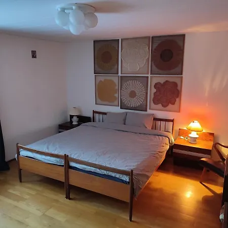 Vakantiehuis Blue House Nature Retreat With Private Garden